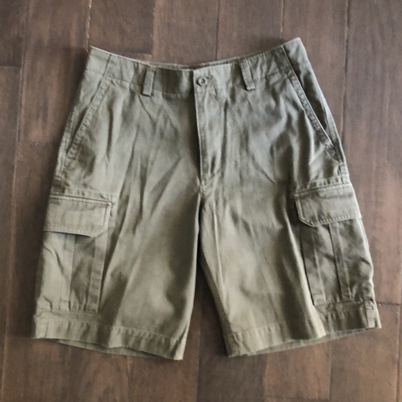 Banana Republic Bundle with 2 Cargo Shorts - Picture 6 of 11